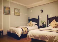 Yujian Duxiulou Hotel - غرفة مطلة على الجبل