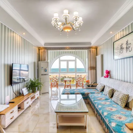 Qingdao Golden Beach coastal first line Seaview apartment Отели рядом с достопримечательностью «Пляж Голден-Бич»