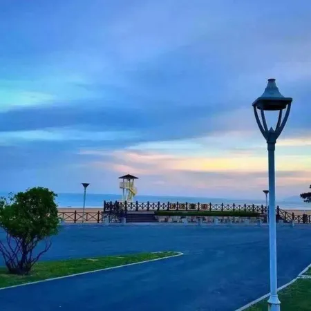 qingdao guanhai  wangyue diyipaihaijinggongyu Отели рядом с достопримечательностью «Пляж Голден-Бич»