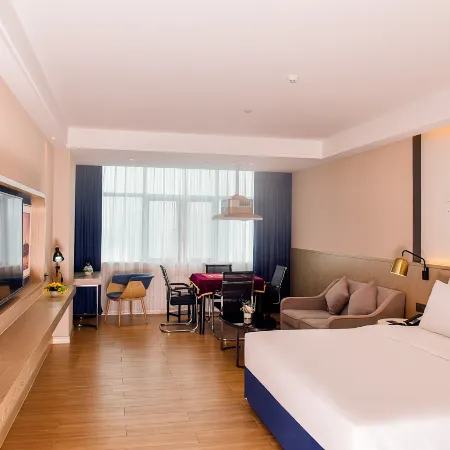Kyriad Marvelous Hotel (Changning Zhongyin Times Plaza)