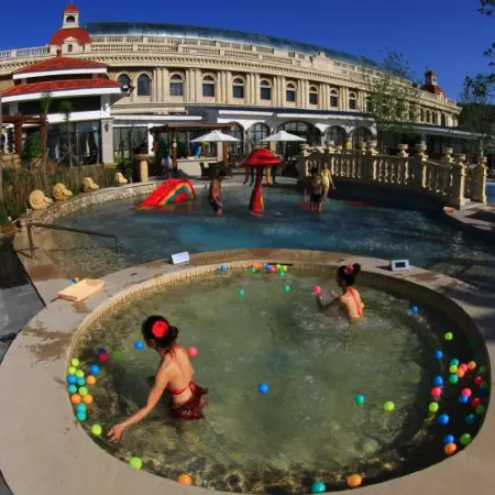 Bihu Hotspring Resort
