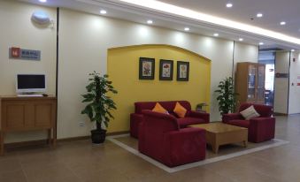 Home Inn (Jingxi Chengdong Road Wenchang Huafu)