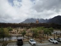 林芝阁旁民宿 - 雪山湖景大床房