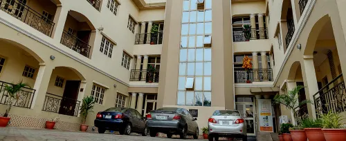 Apartment Royale Hotel and Suite