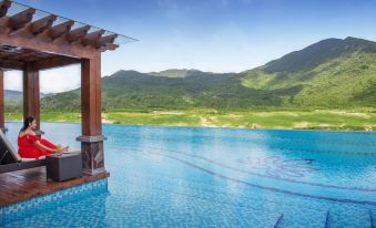 La Fountain Hotel & Resort Sanya