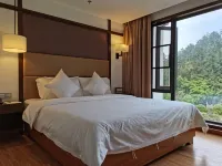 Huishangu Hot Spring Hotel Hotels in Suiyang