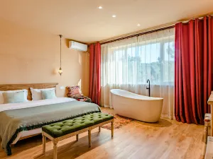 Floral Hotel · Weihai Haya Swimming Pool Garden hotel