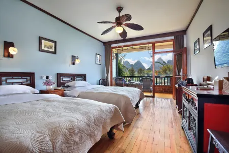 Yangshuo Mountain Retreat-by Yulong River