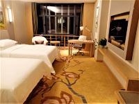 维也纳国际酒店(阳新店) - 豪华阳光双床房