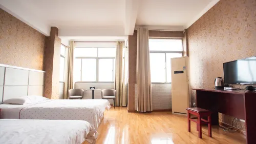 Taohuanyuan Hotel Hotels in Zongyang County