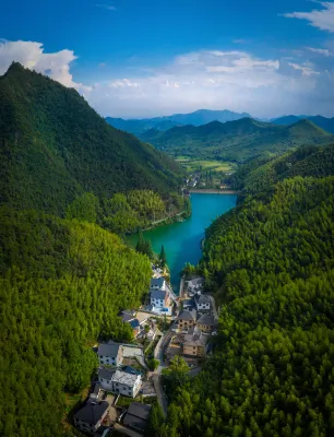 Hangzhou Jianwu Township · Jiulin Jingshe Lake Homestay Hotels near Yuhang Kangrizhanzheng Memorial Hall