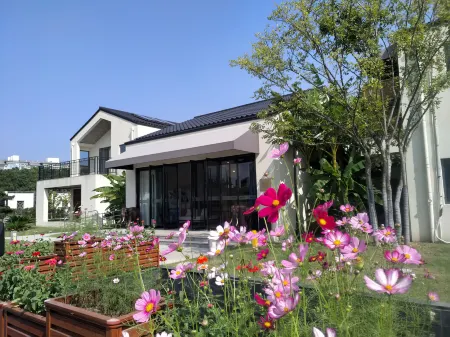 Heritage Villas Zhouzhuang Отели рядом с достопримечательностью «Shen Wansan’s Water Mound»