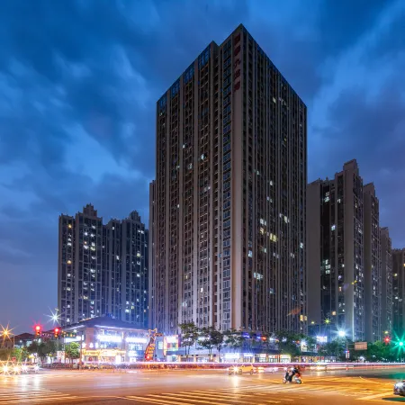 Yibo Apartment Hotel (Changsha Songya Lake Wuyue Plaza)