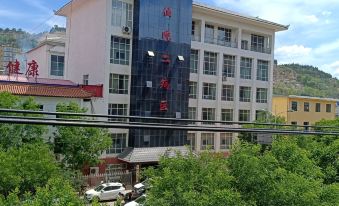 Longcheng Hotel