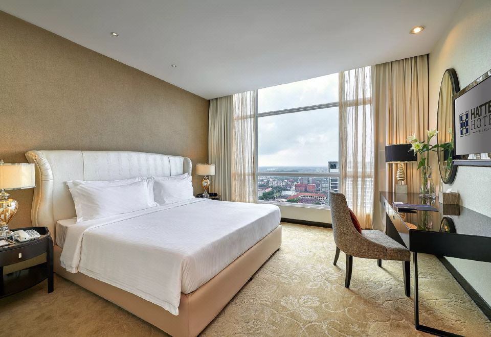 1. 하텐 호텔 멜라..