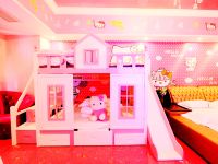 广州云朵公寓(原广州长隆月牙儿公寓酒店) - 可爱粉色猫亲子吊篮城堡三床房