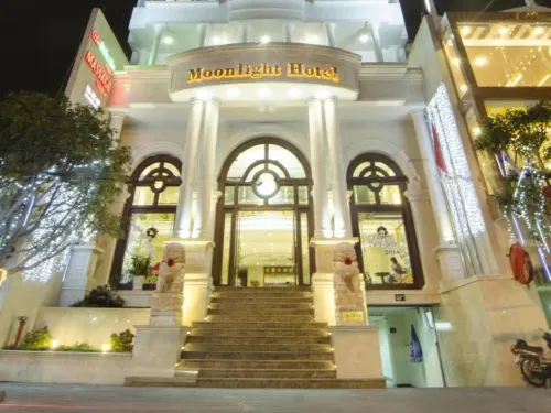 MOONLIGHT Hotel - City CENTER near Dragon Bridge, High floor with City View, River View - bar