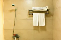 Tianmen Yipinju Business Hotel