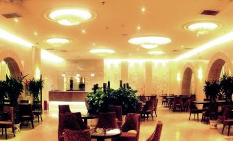 Yilong Hotel
