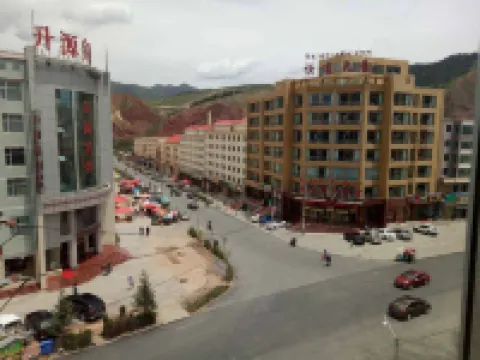 Qilian Yageb Family Hotel - 레지던스