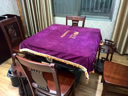 Nihong Express Hotel Отели рядом с достопримечательностью «Zhijiang Museum»