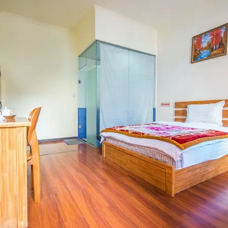 Dongmen Business Hotel