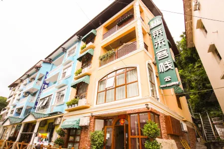 Laimi Theme Inn
