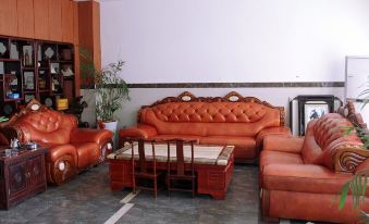 Lingchuan Yicheng Hotel