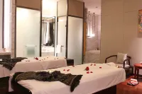 Hilton Zhengzhou - СПА