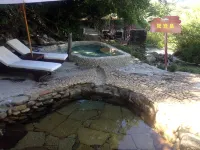 Qixian Yaochi Hot Spring Resort - Hot Tub