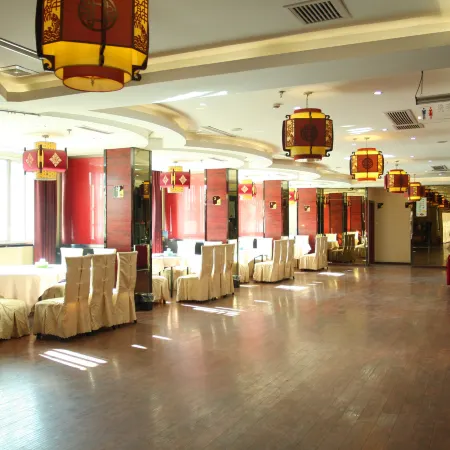 Mingdu Junyue Business Hotel