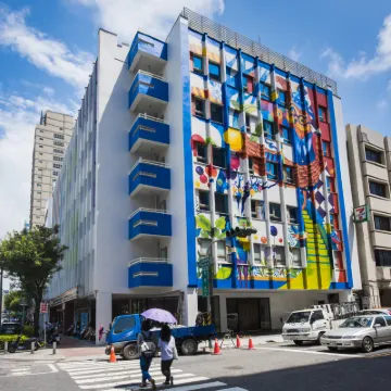 Legend Hotel Pier 2 Hotels near Sizihwan Scenic Area