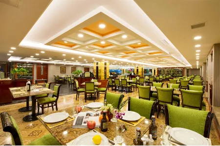 Marvelot Hotel Shenyang Отели рядом с достопримечательностью «Northeastern University»