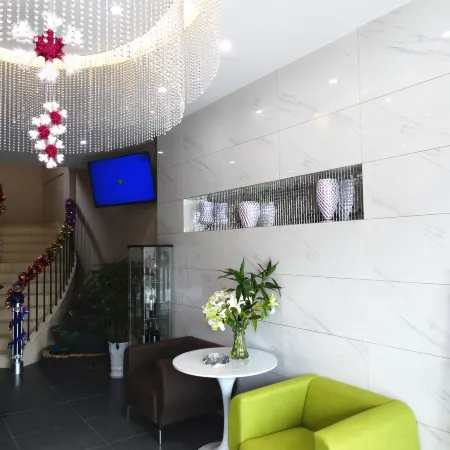 Baoying Crystal·Lily Theme Hotel