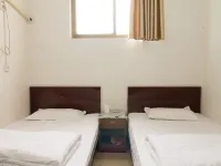 Fengqiu Yixiao Homeland Hotel