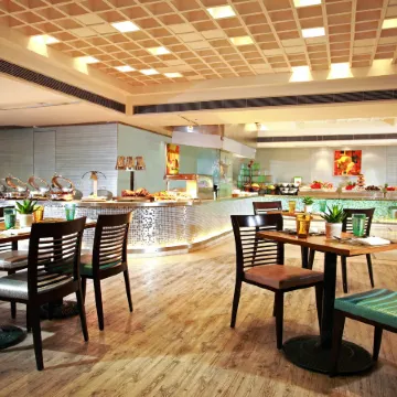 Regal Kowloon Hotel Отели рядом с достопримечательностью «Цим-Ша-Цуй»