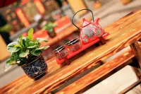Red Lantern Inn