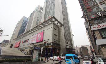 Qianbaidu Apartment Hotel (Wuhan Zhongnan Road)