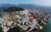 Xianhua Sandalwood International Hotel Hoteles en Pujiang