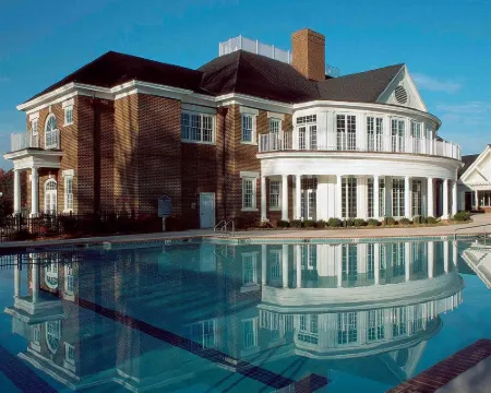 เวเคชันวิลเลจ แอท วิลเลียมเบิร์ก โรงแรมในวิลเลียมสเบิร์ก