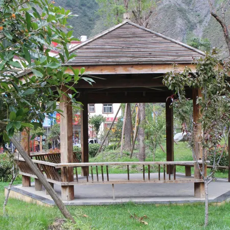 Yongzhong Zangjia Inn