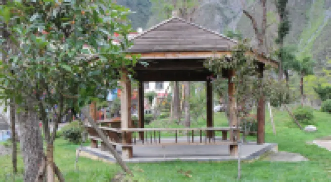 Yongzhong Zangjia Inn