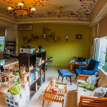 Mei Jung Homestay Отели рядом с достопримечательностью «Станция Zhixue»