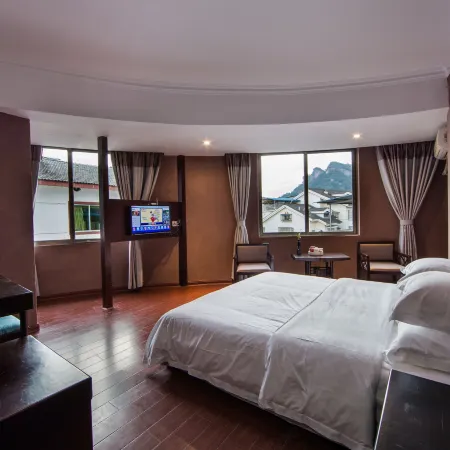Wuyishan Shanshuiyue Hotel