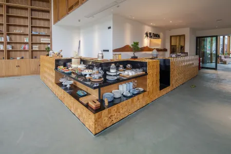 DADA Hobbyhorse Hotel (Chongqing University Town Metro Station) Отели рядом с достопримечательностью «Chongqing University of Posts and Telecommunications (University City Teaching Area)»