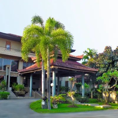 โรงแรมปาล์มบีช บาหลี โรงแรมใกล้หาด Jerman Beach
