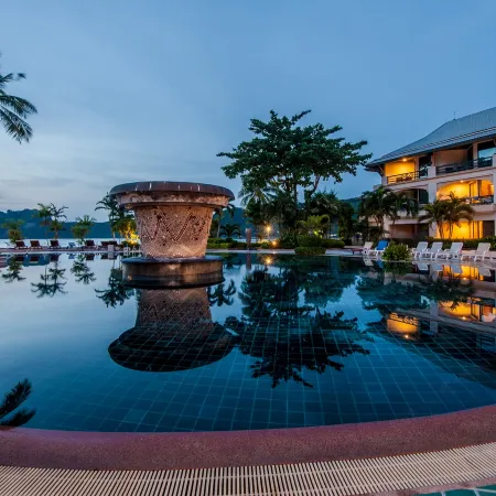 Phi Phi Island Cabana Hotel
