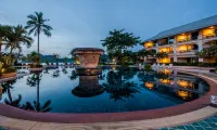 Phi Phi Island Cabana Hotel - Beach