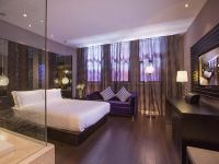 桔子水晶上海国际旅游度假区申江南路酒店 - 惠选大床房