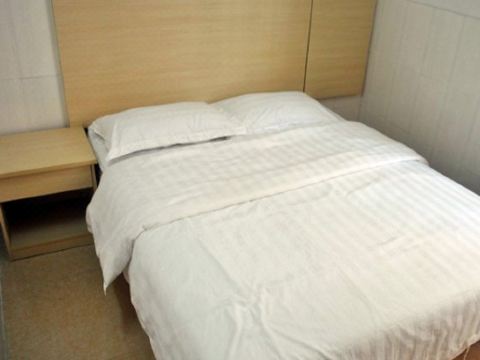 GUANGZHOUTIANHAODAJIUDIAN Over view